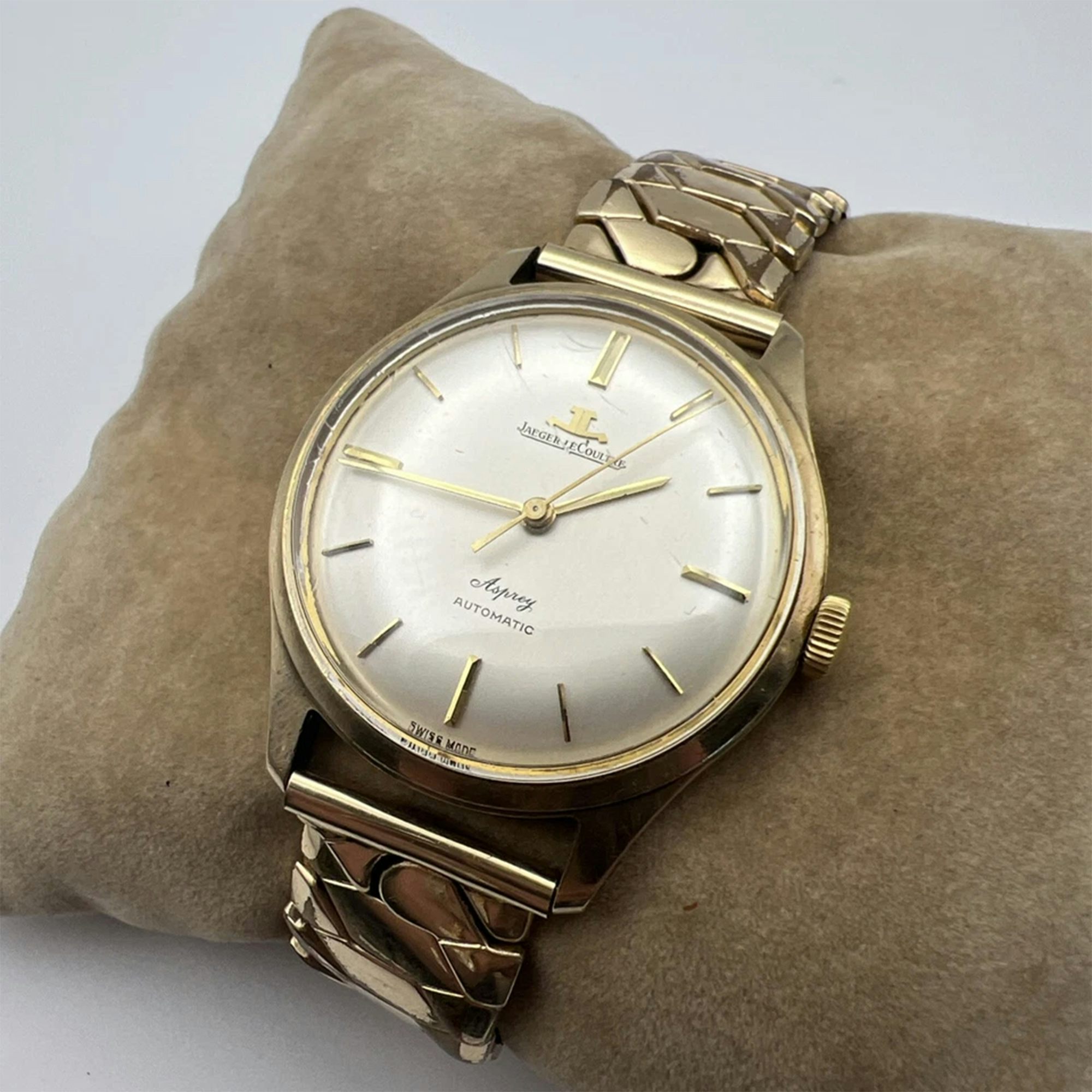 A 1968 JLC retailed by Asprey