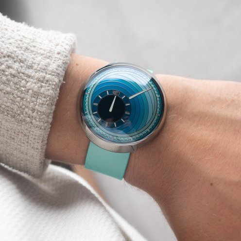 Ressence Type 8 DE2 wrist shot