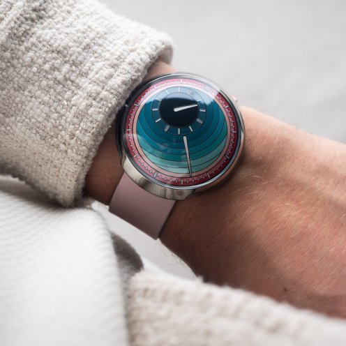 Ressence Type 8 DE2 wrist shot